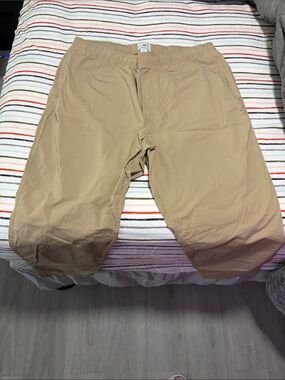 Men's Khaki Relaxed Fit Casual Pants H&M